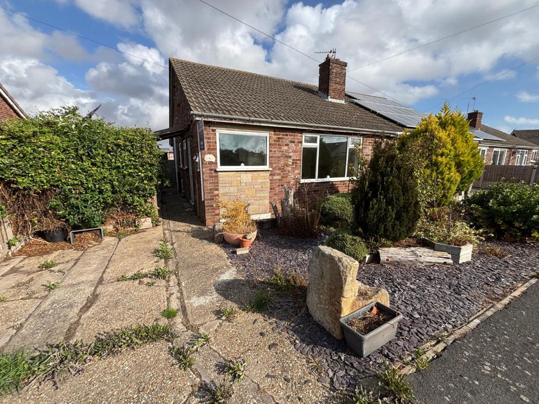 Property for Auction in Lincolnshire - 53 The Fairway, Mablethorpe, Lincolnshire, LN12 1LL