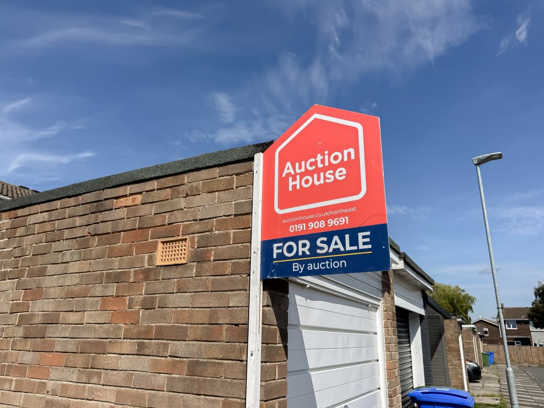 Property for Auction in North East - 90 Mirlaw Road, Cramlington, Northumberland, NE23 6UA