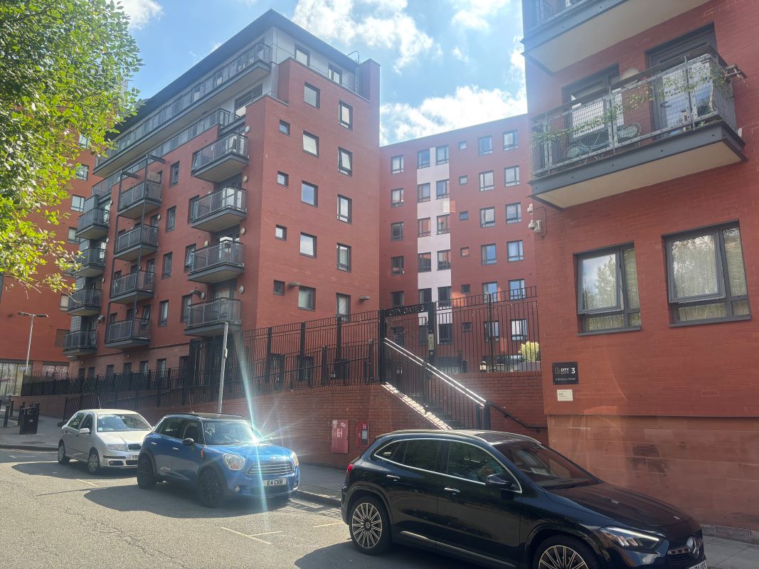 Property for Auction in North West - Apartment 313 City Gate, Manchester, Lancashire, M15 4JS