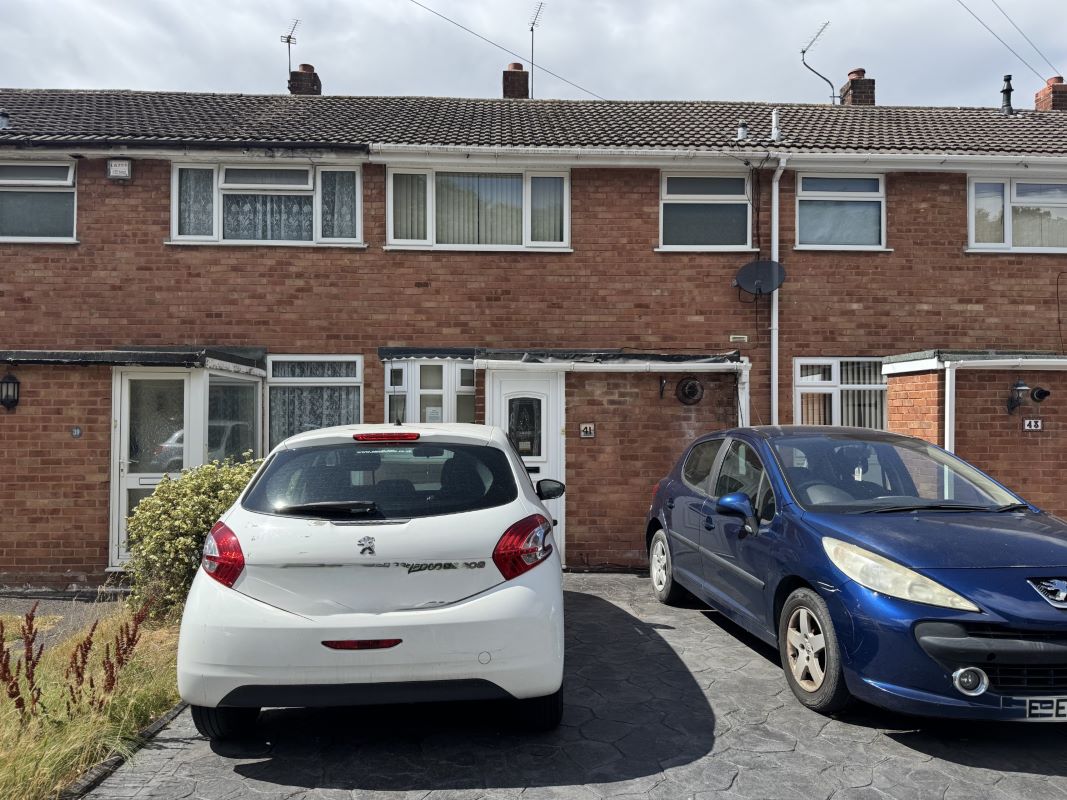 Property for Auction in Birmingham - 41 St. Pauls Crescent, Pelsall, Walsall, West Midlands, WS3 4ET