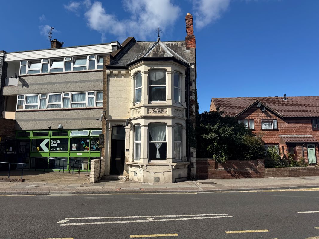 Property for Auction in Sussex & Hampshire - Flat D, 11 Gladys Avenue, Portsmouth, City of Portsmouth, PO2 9AX