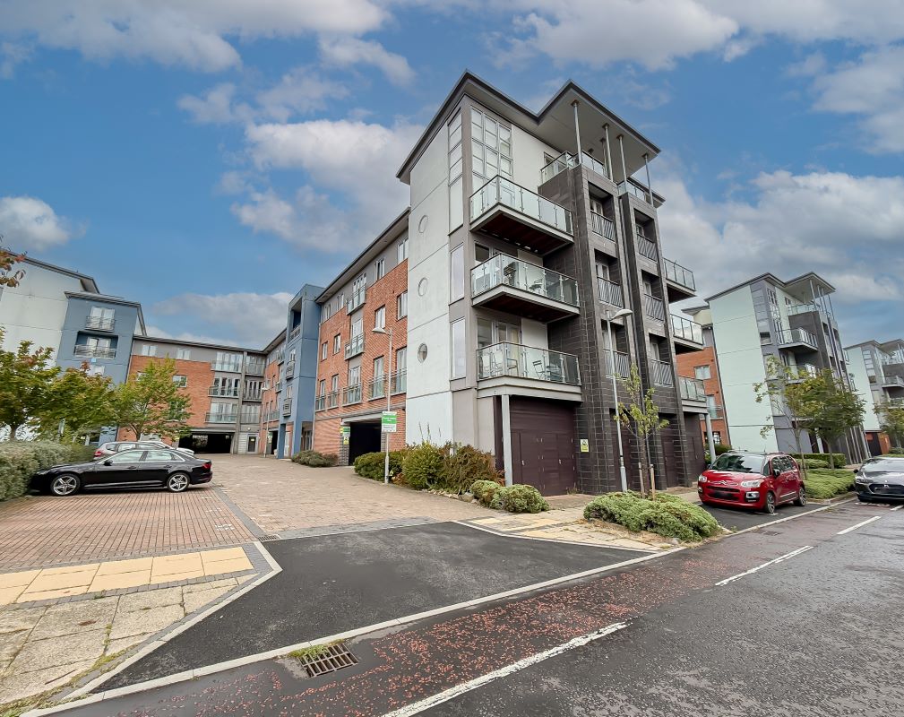Property for Auction in North East - 22 Marmion Court Worsdell Drive, Gateshead, Tyne And Wear, NE8 2EY