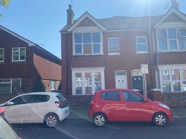 Property for Auction in Sussex & Hampshire - Flat 1, 32 Wordsworth Road, Worthing, West Sussex, BN11 3NJ