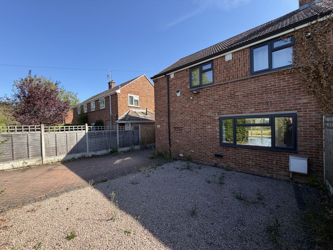 Property for Auction in Birmingham - 32 Heath Close Hallow, Worcester, Worcestershire, WR2 6LJ