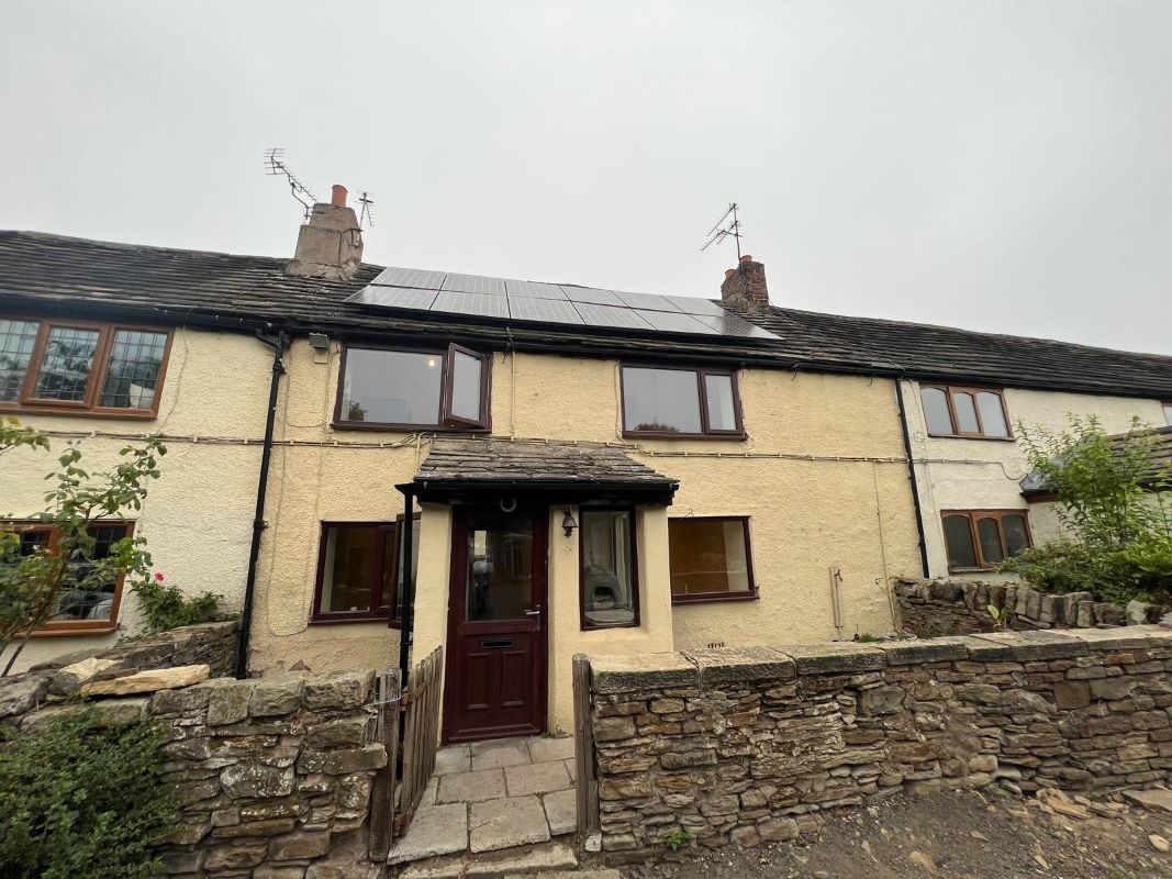 Property for Auction in South Yorkshire - 2 Partridge Dale Silkstone Common, Barnsley, South Yorkshire, S75 4RZ