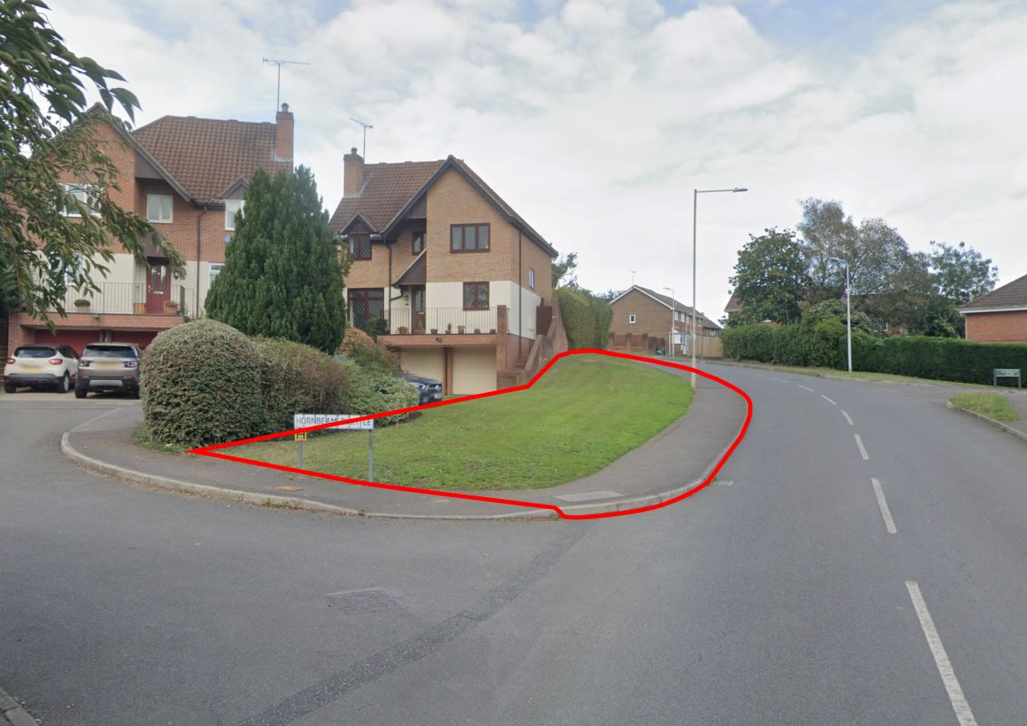 Property for Auction in Cheshire, Staffordshire & Shropshire - Land @ Hawksworth Road, Reading, Berkshire, RG7 3XW