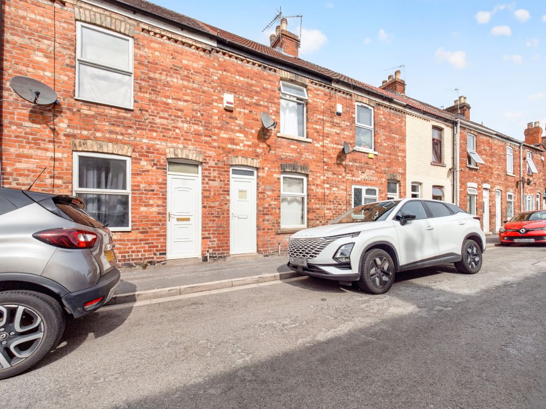 Property for Auction in South Yorkshire - 12 Linden Terrace, Gainsborough, Lincolnshire, DN21 1JQ