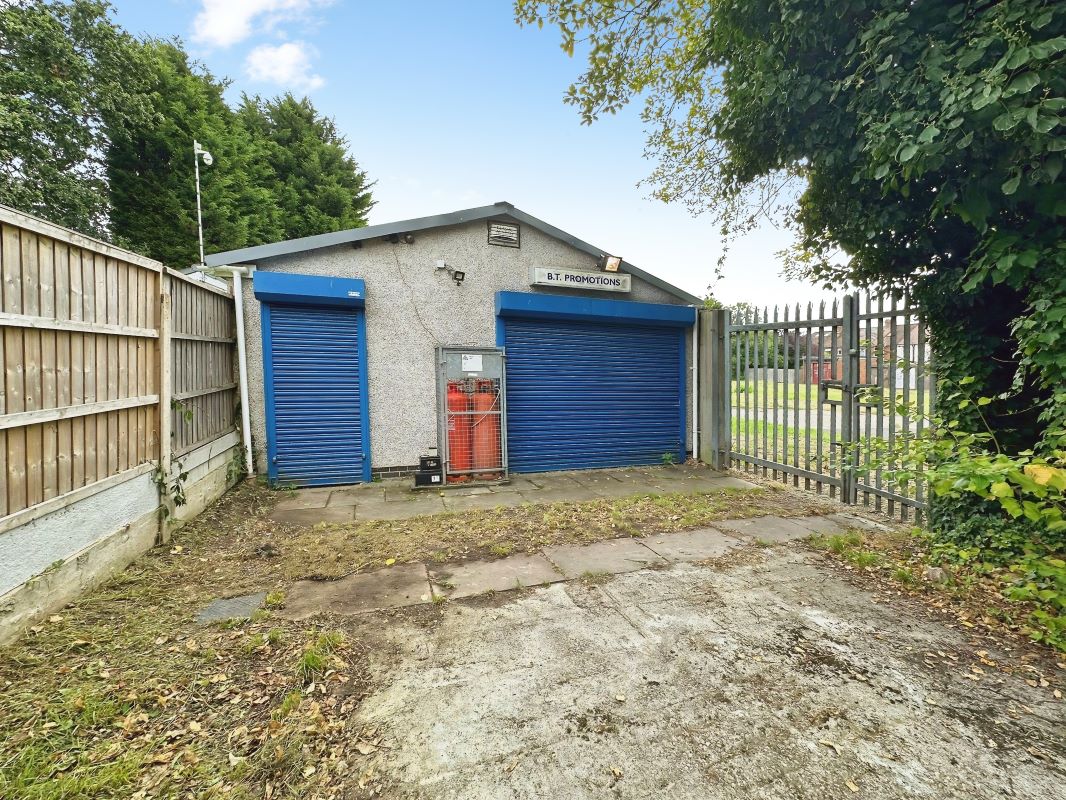 Property for Auction in Coventry & Warwickshire - 70 St. Lukes Road Holbrooks, Coventry, West Midlands, CV6 4JH