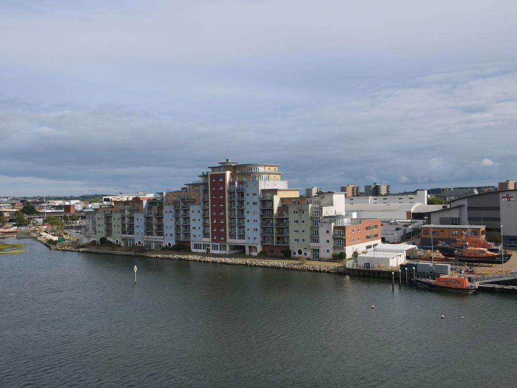 Property for Auction in South West - Apartment 2 Aqua, Poole, Dorset, BH15 1LS