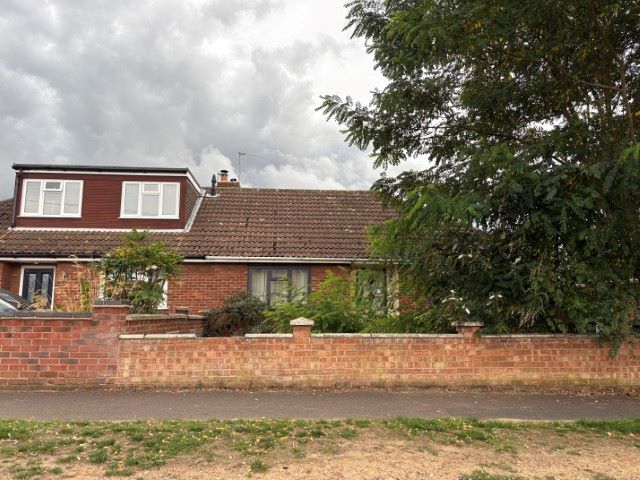 Property for Auction in East Anglia - 94 Drayton Wood Road Hellesdon, Norwich, Norfolk, NR6 5BZ