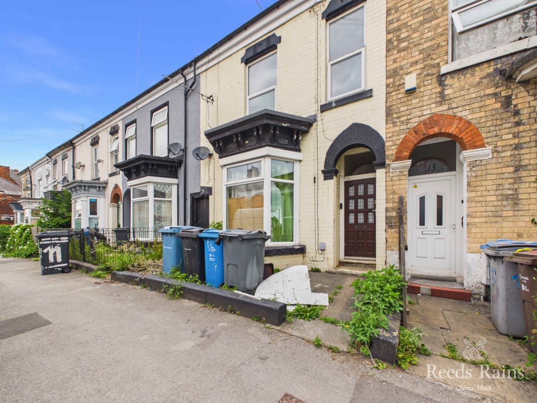Property for Auction in Hull & East Yorkshire - Flats 1 & 2, 11 Pendrill Street, Hull, East Yorkshire, HU3 1UU