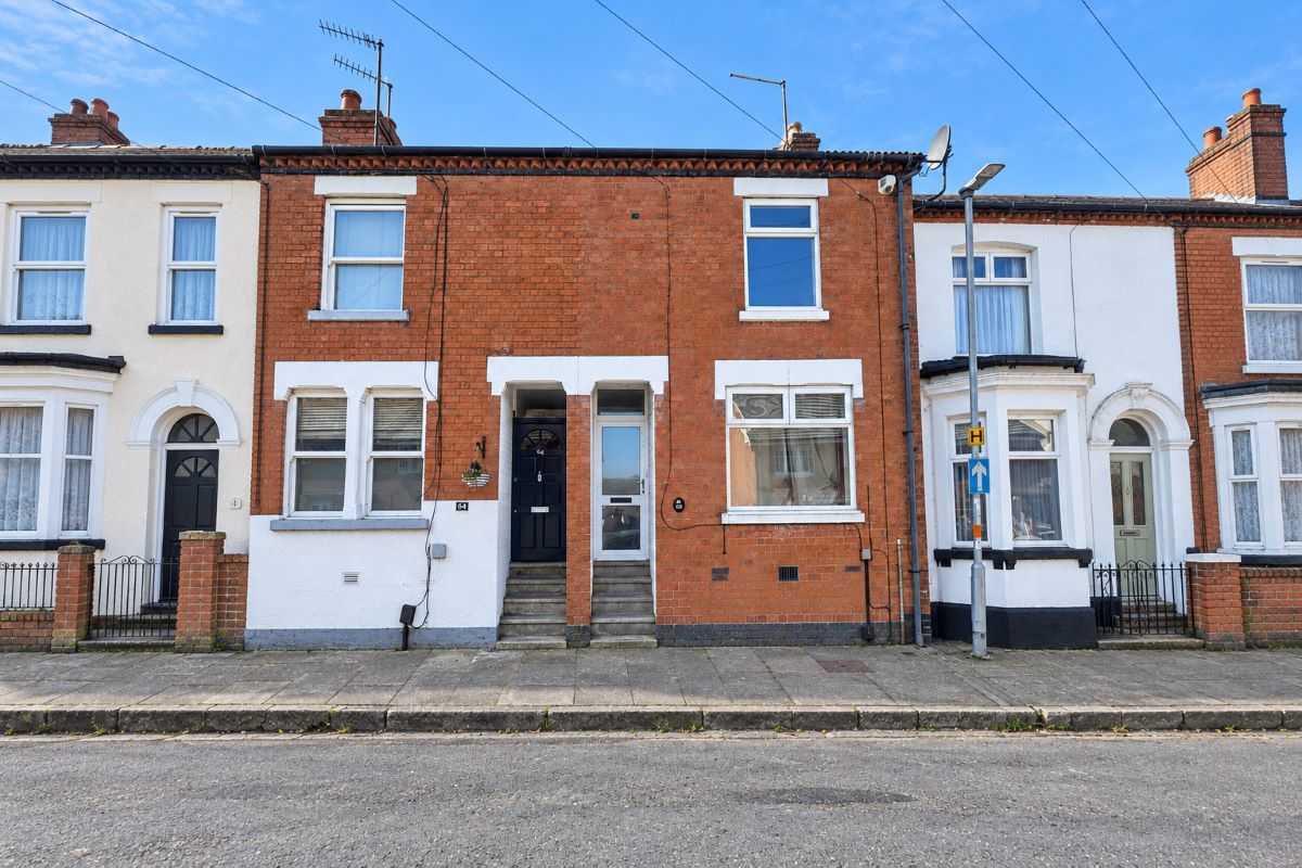 Property for Auction in Northants, Beds & Bucks - 66 Chaucer Street, Northampton, Northamptonshire, NN2 7HN