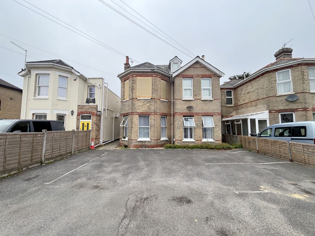 Property for Auction in South West - 20C Alum Chine Road, Bournemouth, Dorset, BH4 8DX