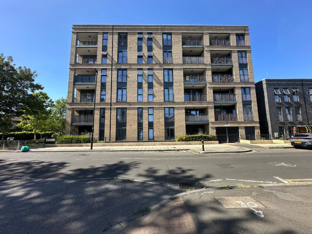 Property for Auction in London - Flat 2, 69 Cowley Road, London, Lambeth, SW9 6BY