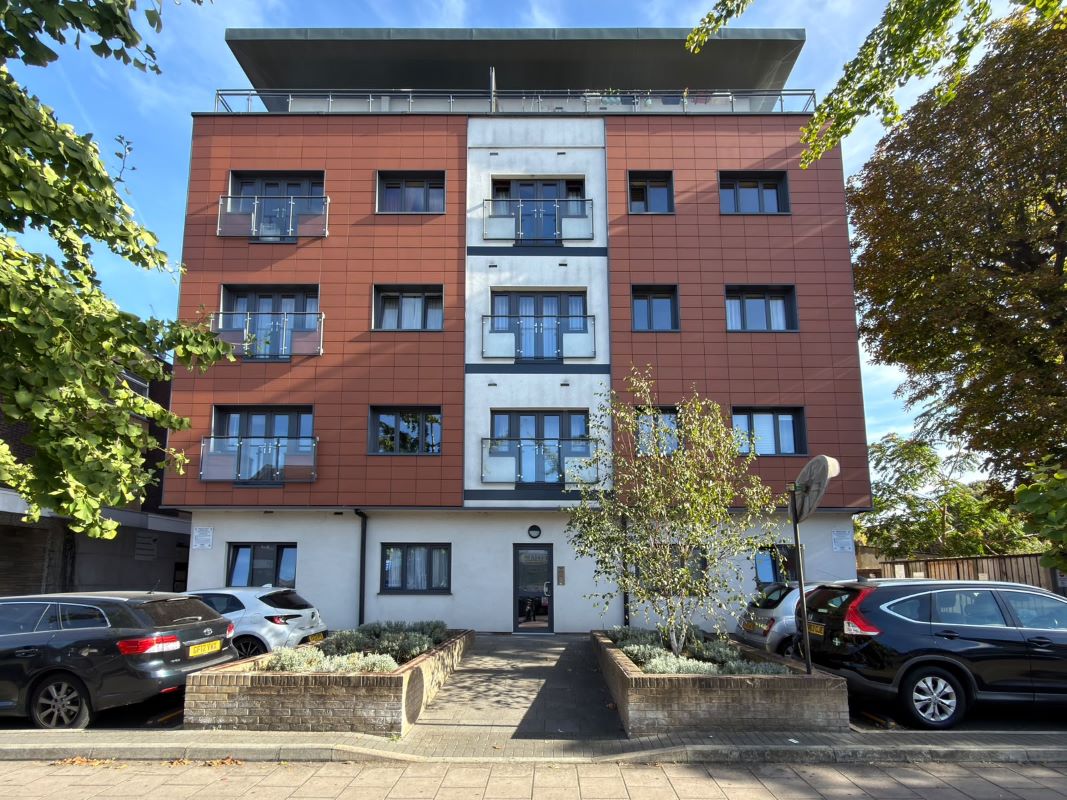 Property for Auction in London - Flat 24, 341A London Road, Mitcham, Surrey, CR4 4BE