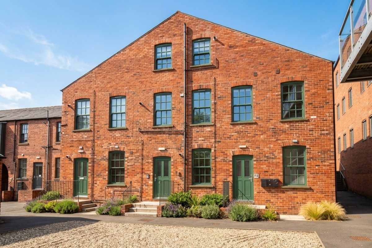 Property for Auction in Cheshire, Staffordshire & Shropshire - Apartment 70 White Croft Works, Sheffield, South Yorkshire, S3 7AH