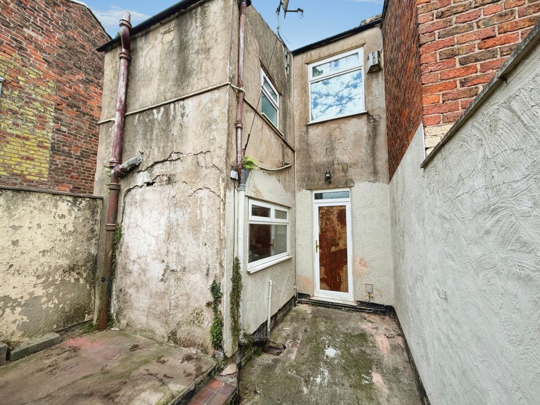 Property for Auction in Cheshire, Staffordshire & Shropshire - 99 Greenway Road, Birkenhead, Merseyside, CH42 0NE