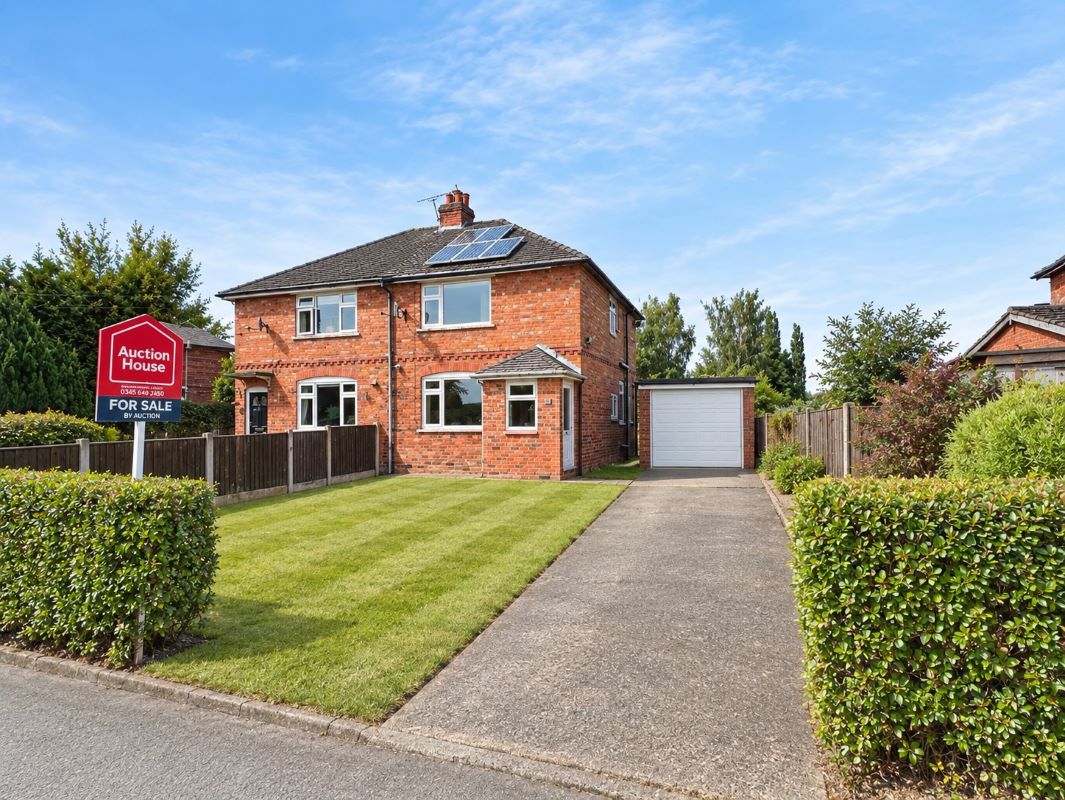 Property for Auction in Cheshire, Staffordshire & Shropshire - No. 42 Heatley Lane Broomhall, Nantwich, Cheshire, CW5 8BA