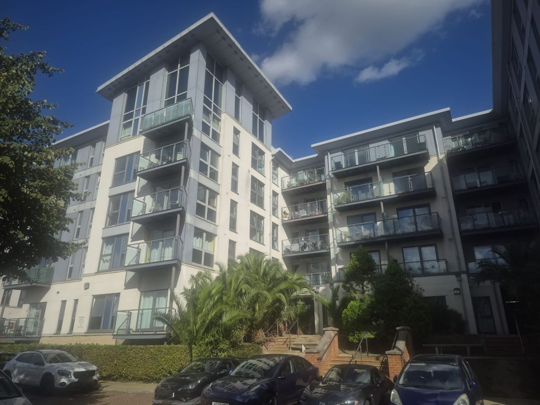 Property for Auction in Kent - 49 Mckenzie Court, Maidstone, Kent, ME14 1JU