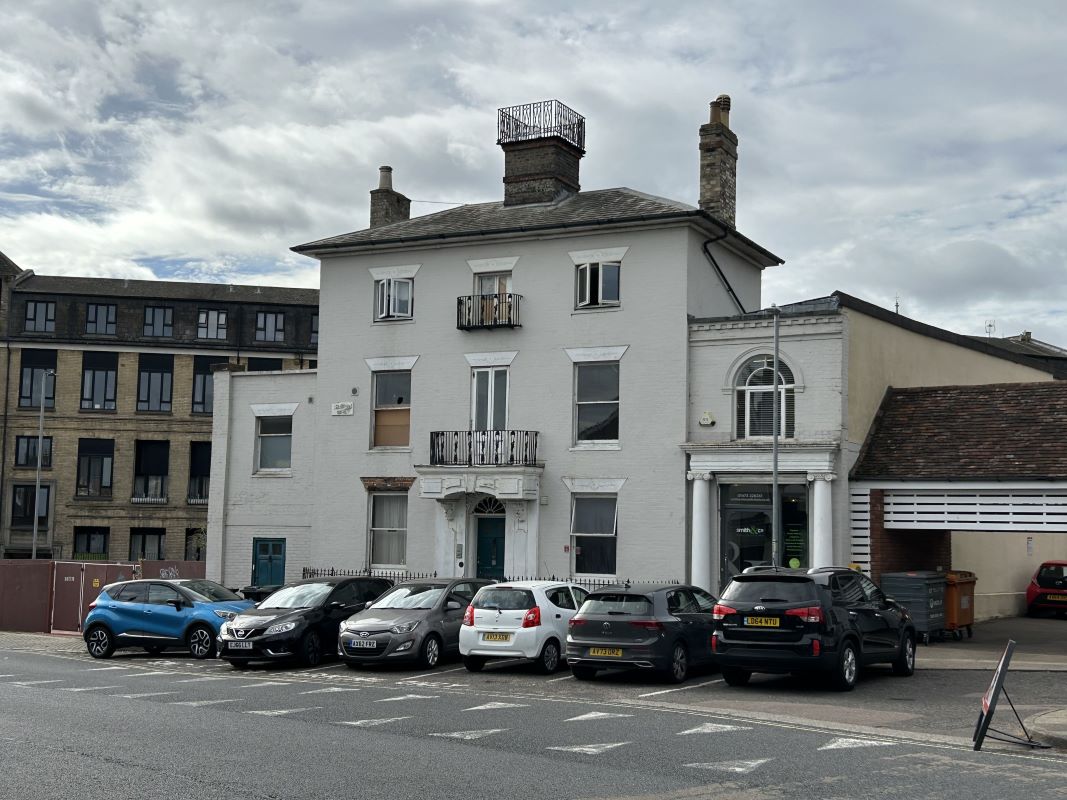 Property for Auction in North West - Flat 1 21 St. Margarets Green, Ipswich, Suffolk, IP4 2BN