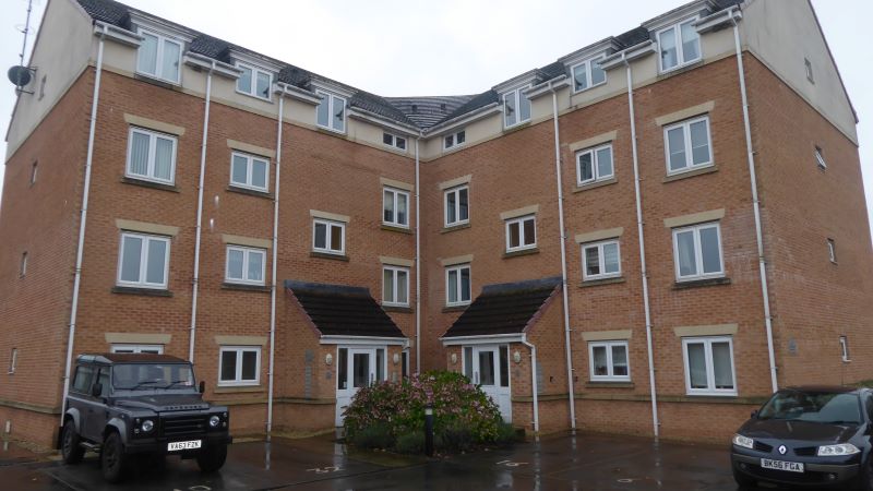 Property for Auction in South Yorkshire - 10 Elmroyd Court, Penistone, Sheffield, South Yorkshire, S36 6FG