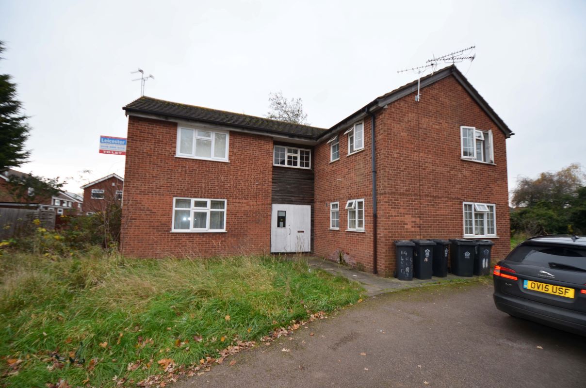 13 Longhurst Close, Leicester, Leicestershire