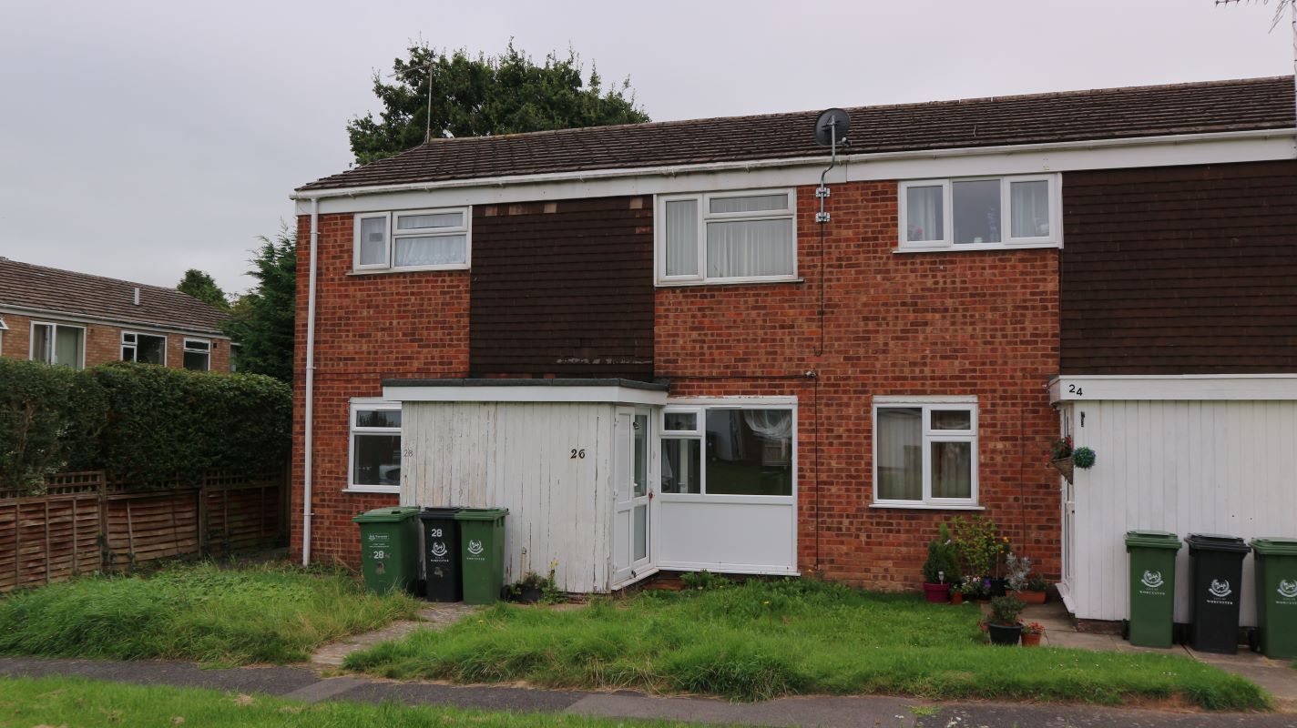 Property for Auction in Coventry & Warwickshire - 26 Brockhampton Close, Worcester, Worcestershire, WR4 9XJ