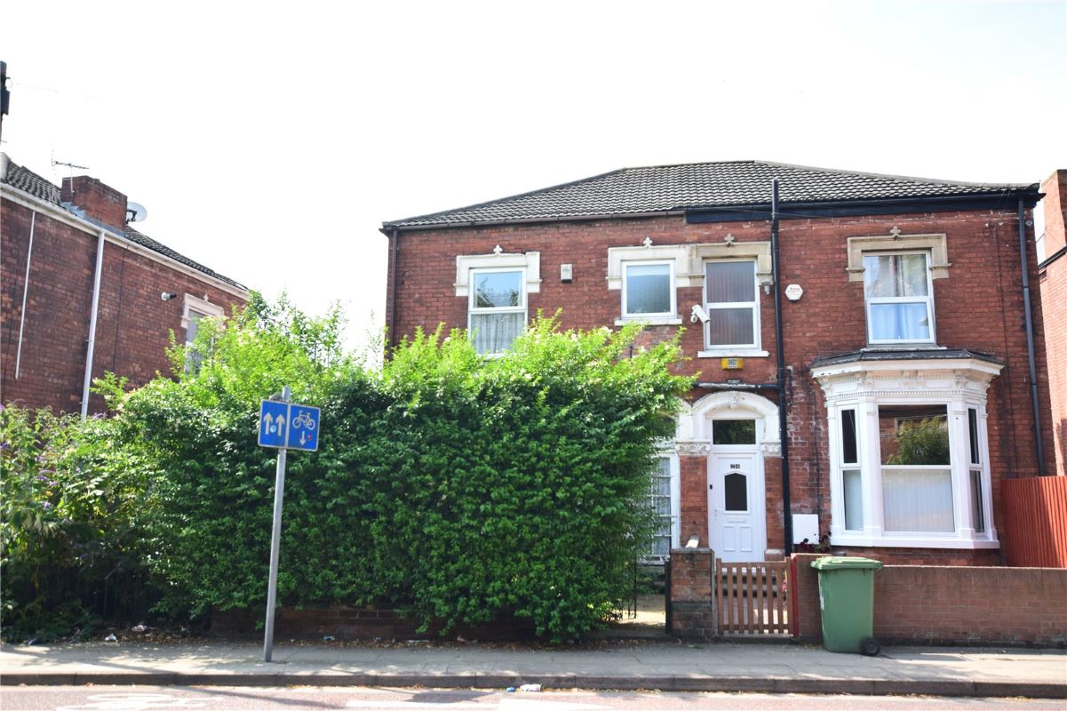 Property for Auction in Lincolnshire - 26 & 26b Eleanor Street, Grimsby, South Humberside, DN32 9EA