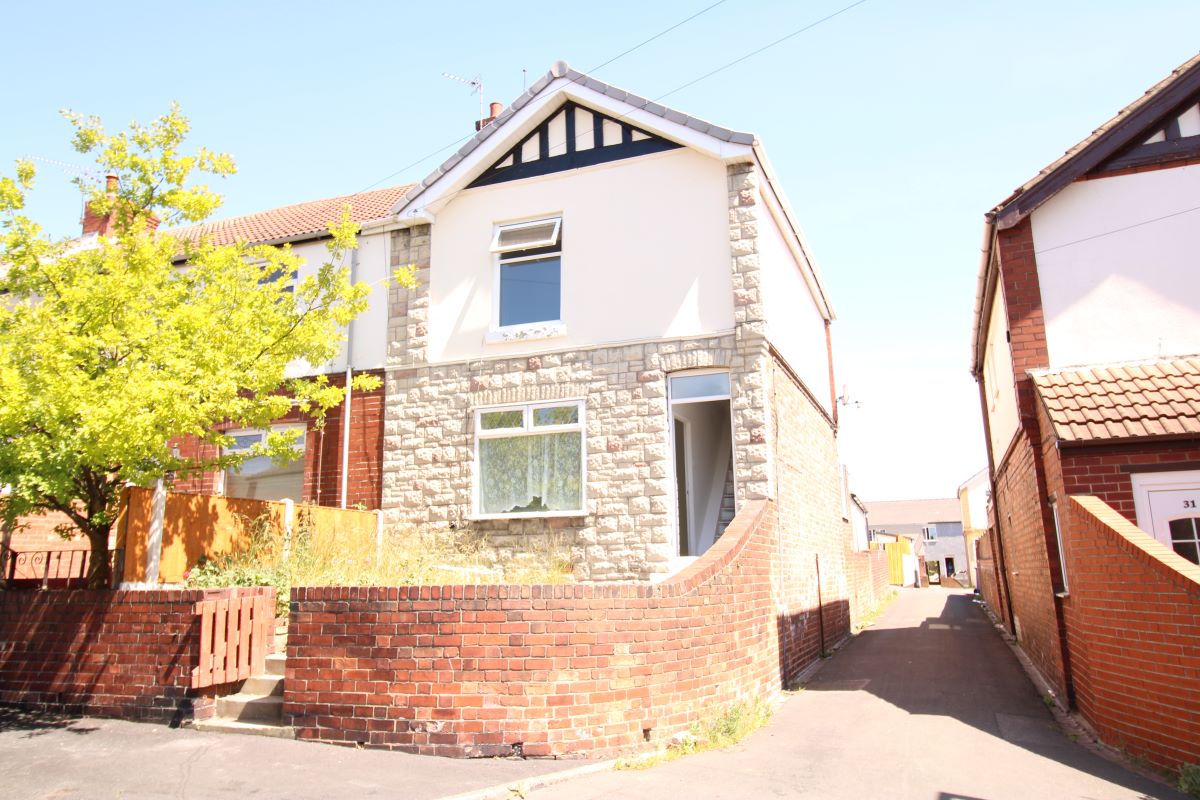 Property for Auction in South Yorkshire - 33 Manor Road, Askern, Doncaster, South Yorkshire, DN6 0AS