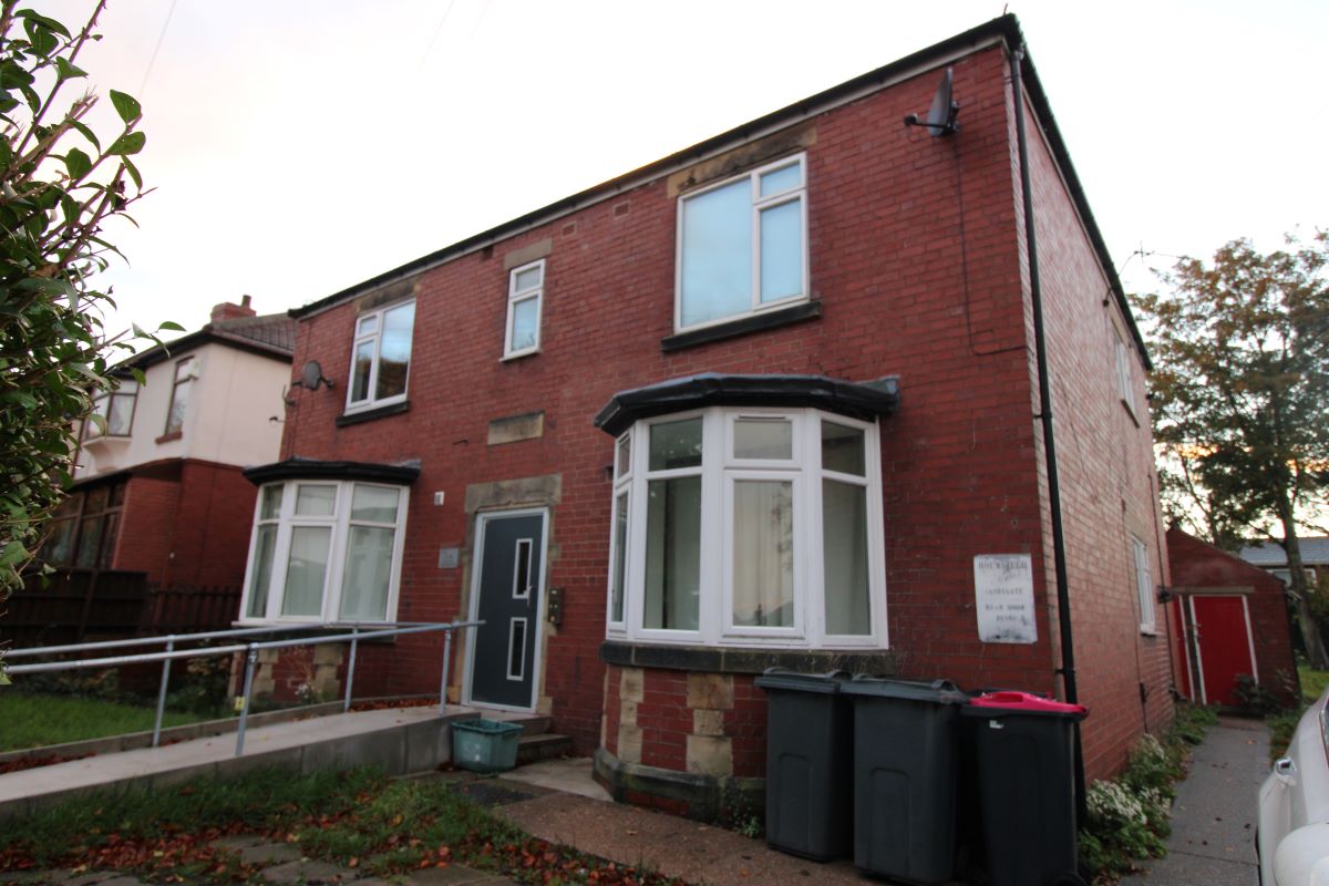 Property for Auction in South Yorkshire - Flat 2, Holmefield 124 Sandygate, Wath-Upon-Dearne, Rotherham, South Yorkshire, S63 7JR