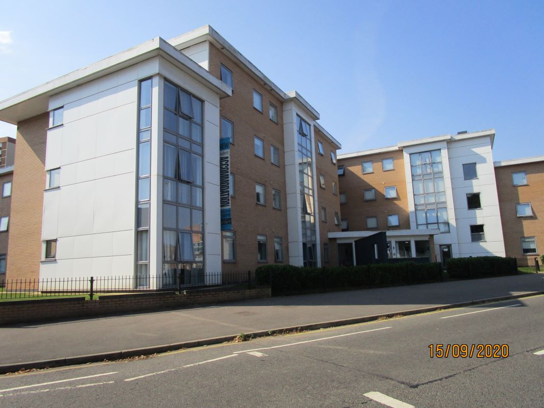 Property for Auction in Bedfordshire, Buckinghamshire, Oxfordshire and Hertfordshire - Suite G16 London Park House, 146-158 Park Street, Luton, Bedfordshire, LU1 3EY