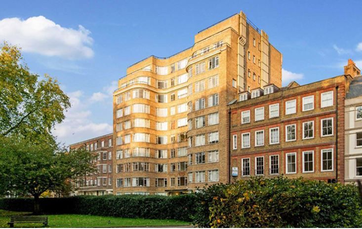 Flat 42 Florin Court 6-9, Charterhouse Square, London