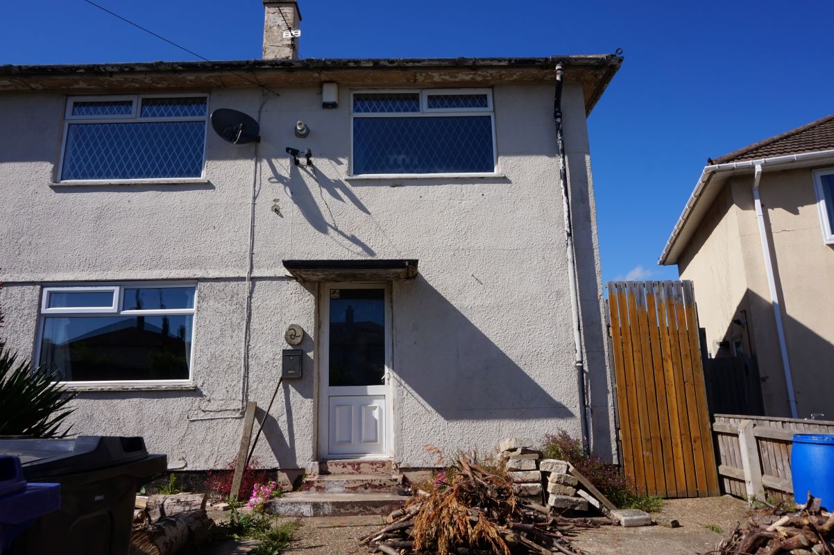 Property for Auction in Lincolnshire - 2 Winslow Grove, Grimsby, South Humberside, DN34 5JE