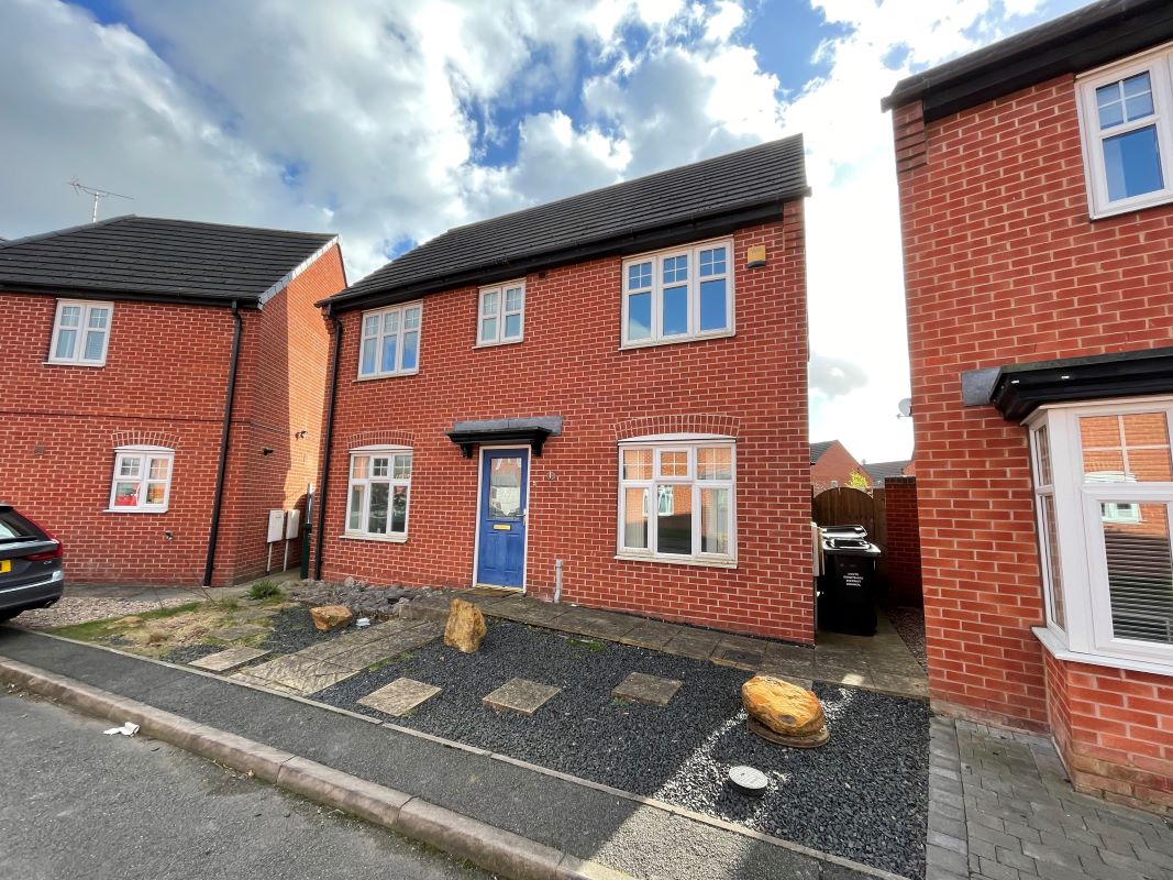 Property for Auction in Nottinghamshire & Derby - 4 Reservoir Way Woodville, Swadlincote, Derbyshire, DE11 8BP