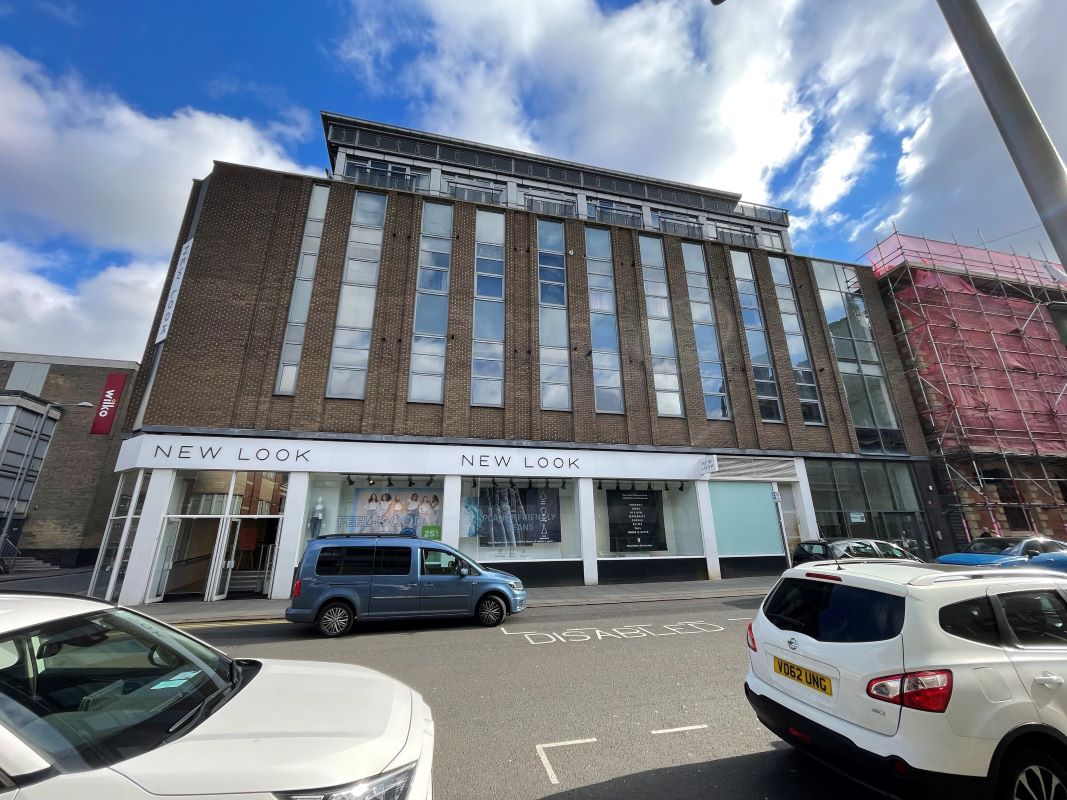Property for Auction in Nottinghamshire & Derby - 65 Crusader House Thurland Street, Nottingham, Nottinghamshire, NG1 3BT