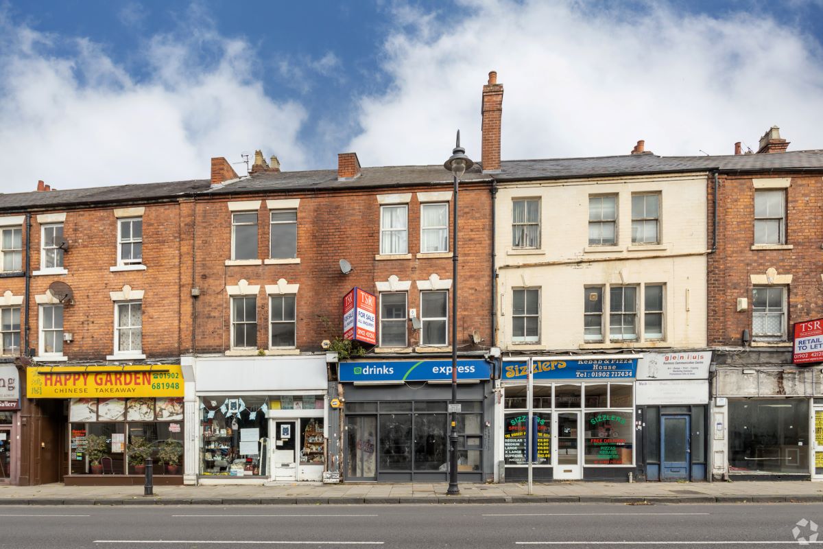 Property for Auction in North West - 64 Chapel Ash, Wolverhampton, West Midlands, WV3 0TT