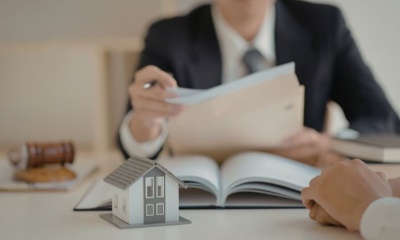 Is it any wonder that 1 in 3 property offers ‘fall out of bed' and don’t go through to completion?