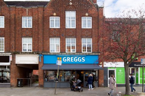 Property for auction in Hertfordshire)