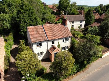 Property for auction in Nottinghamshire)
