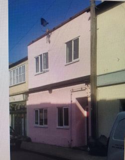 Property for auction in Essex)