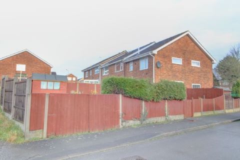 Property for auction in North Lincolnshire)