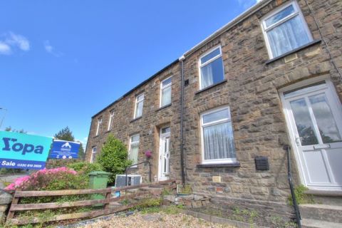 Property for auction in Mid Glamorgan)