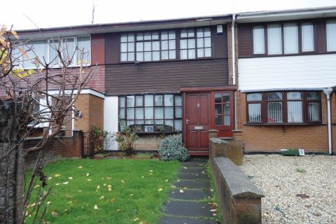 Property for auction in West Midlands)