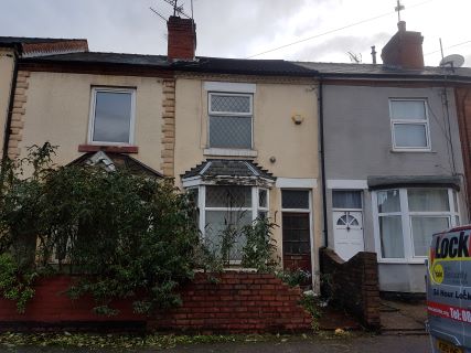 Property for auction in Nottinghamshire)