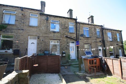 Property for auction in West Yorkshire)