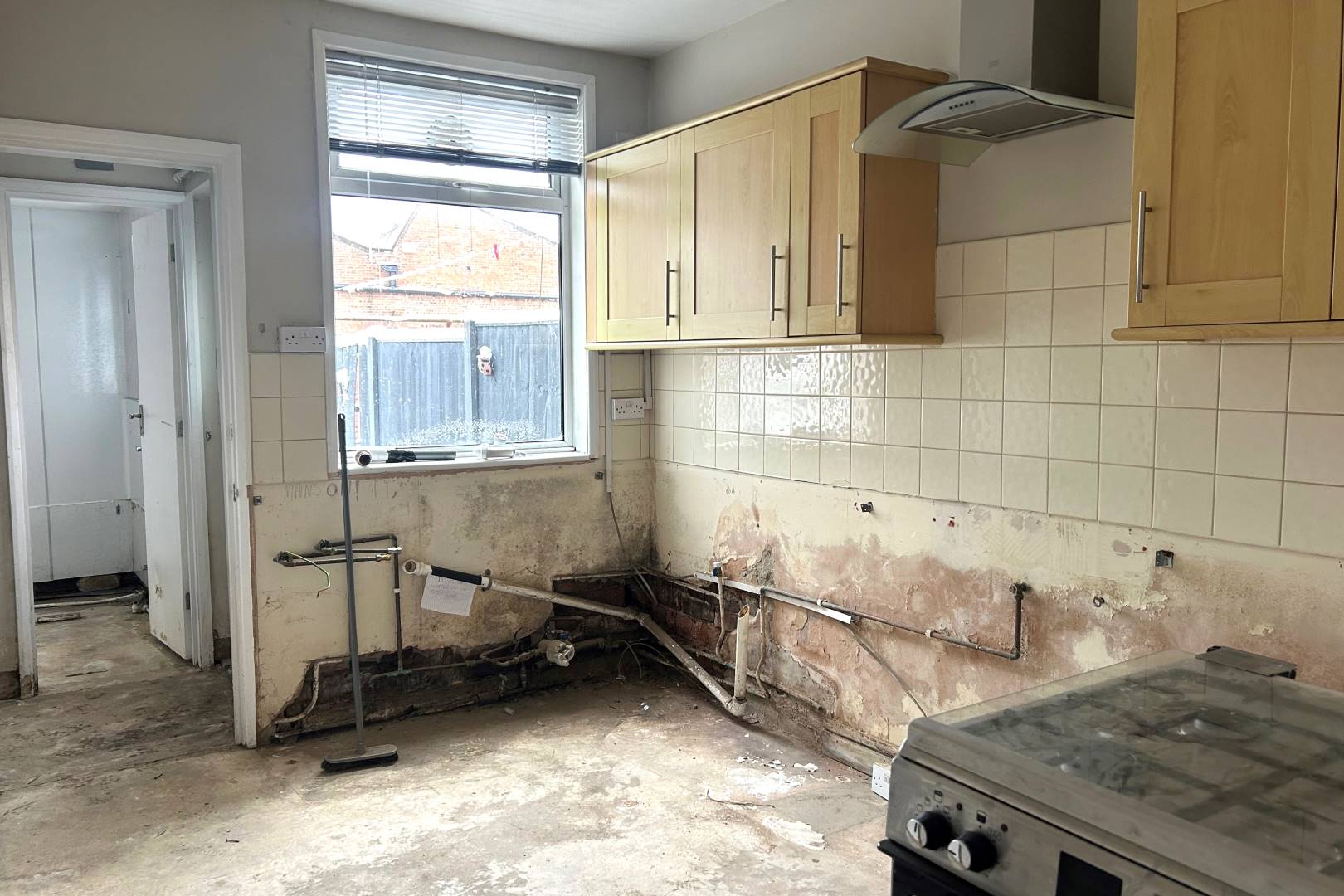 46 Alma Street West, Chesterfield, S40 2AX