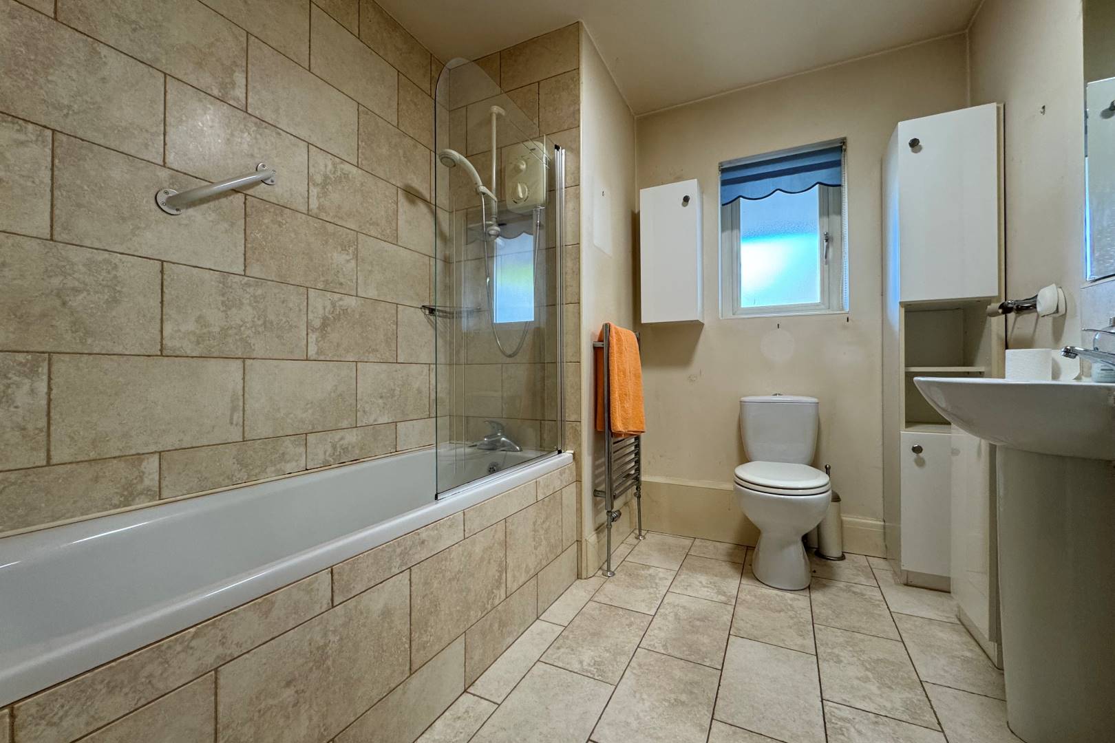 5 Cambrian Close, Chesterfield, S40 4LA