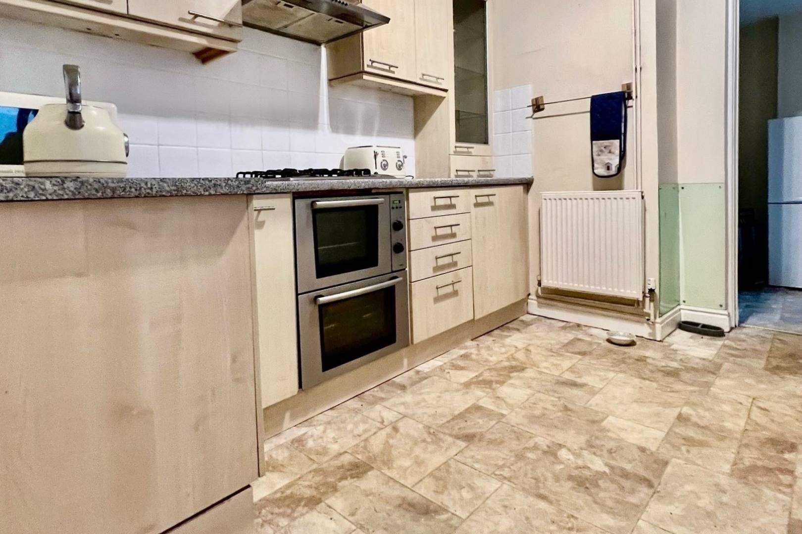 97 Old Hall Road, Chesterfield, S40 1HF