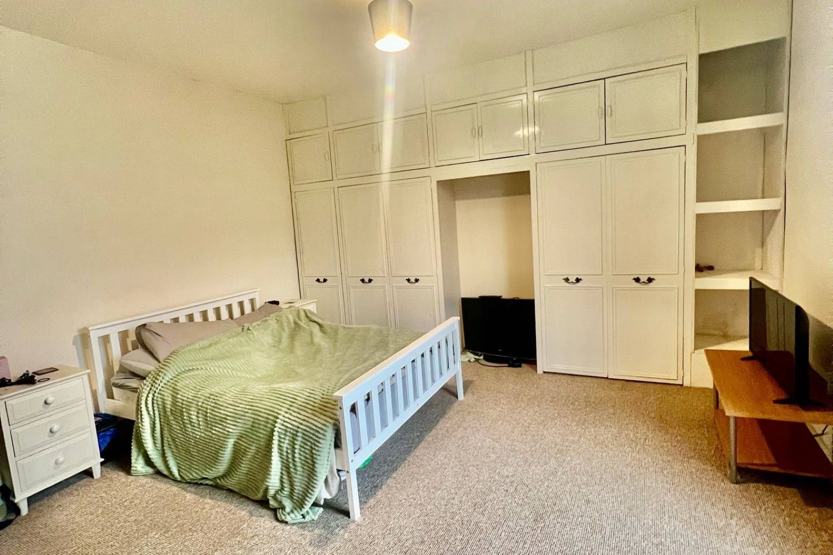 97 Old Hall Road, Chesterfield, S40 1HF