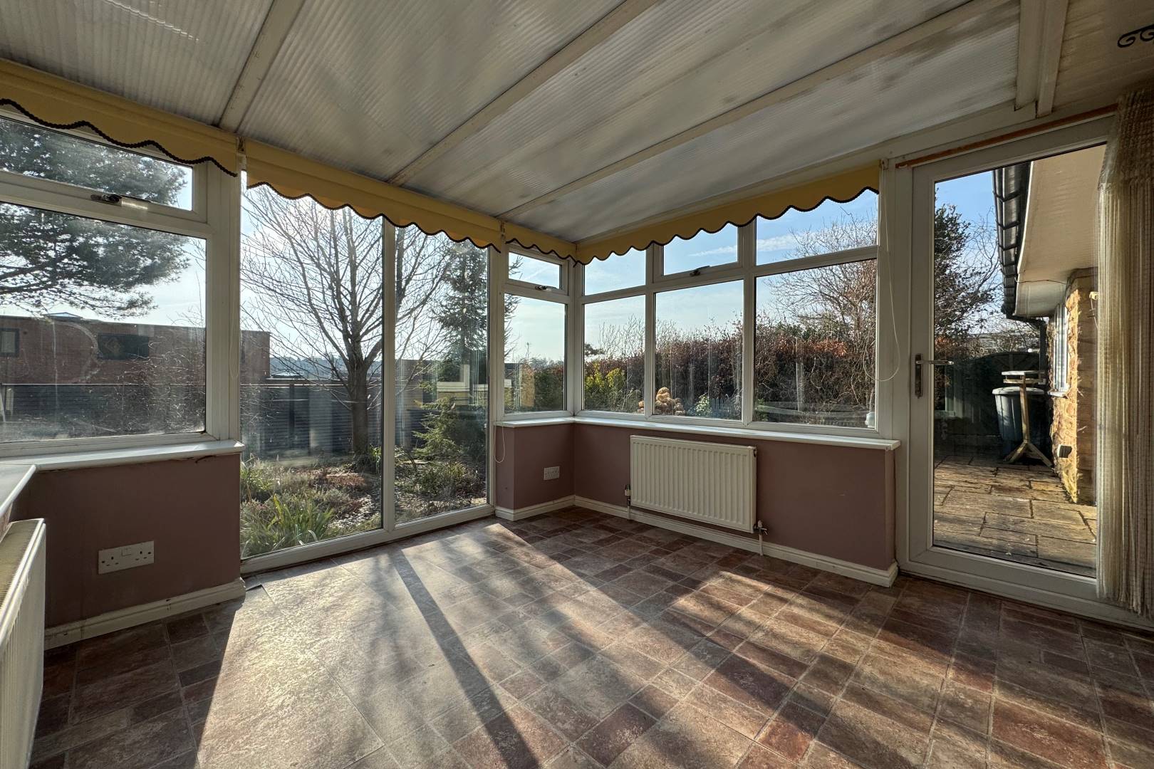 5 Cambrian Close, Chesterfield, S40 4LA